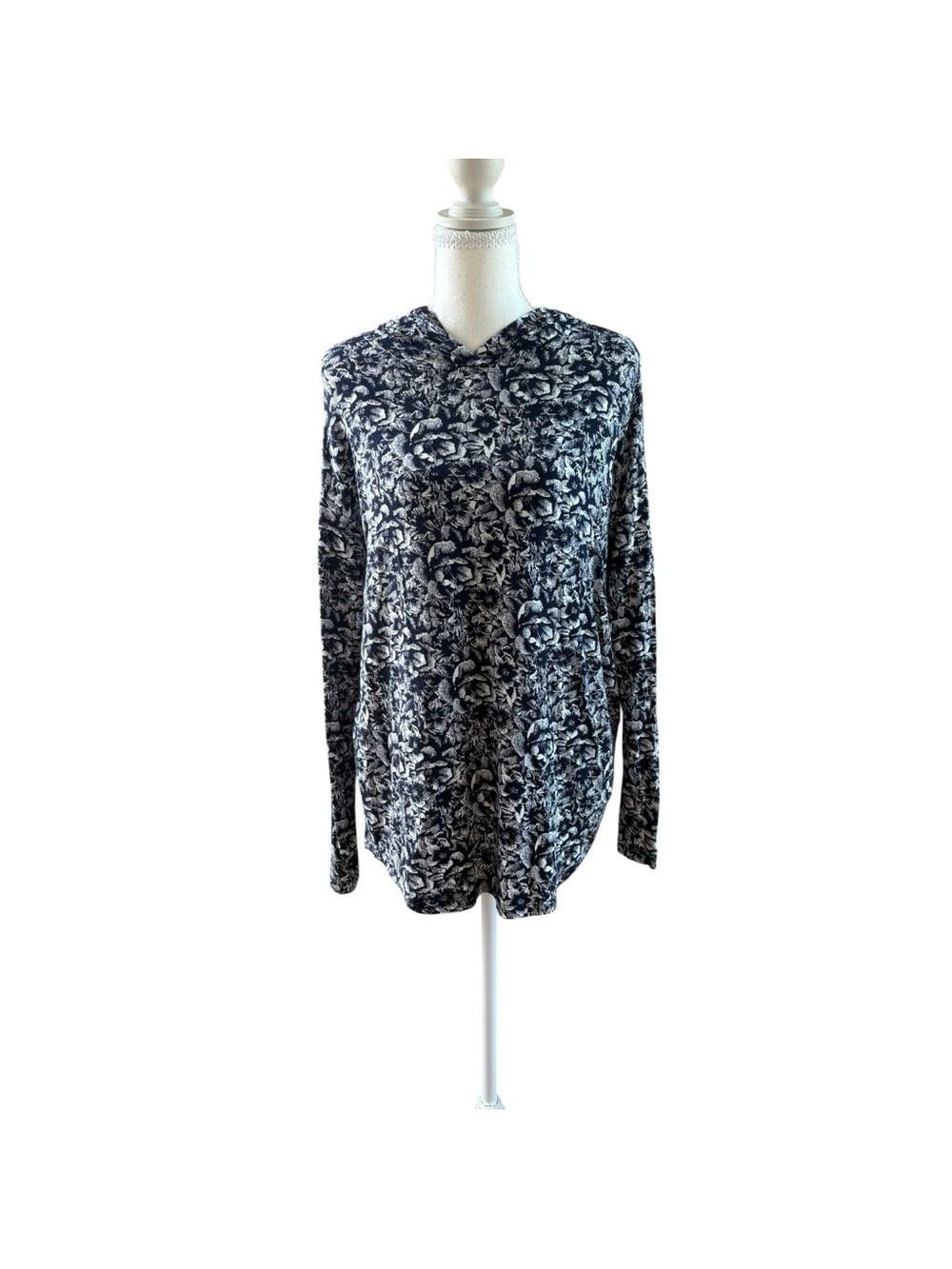 S.C. & CO. Navy & White Hooded Pullover Top, Size S/P Floral Pattern